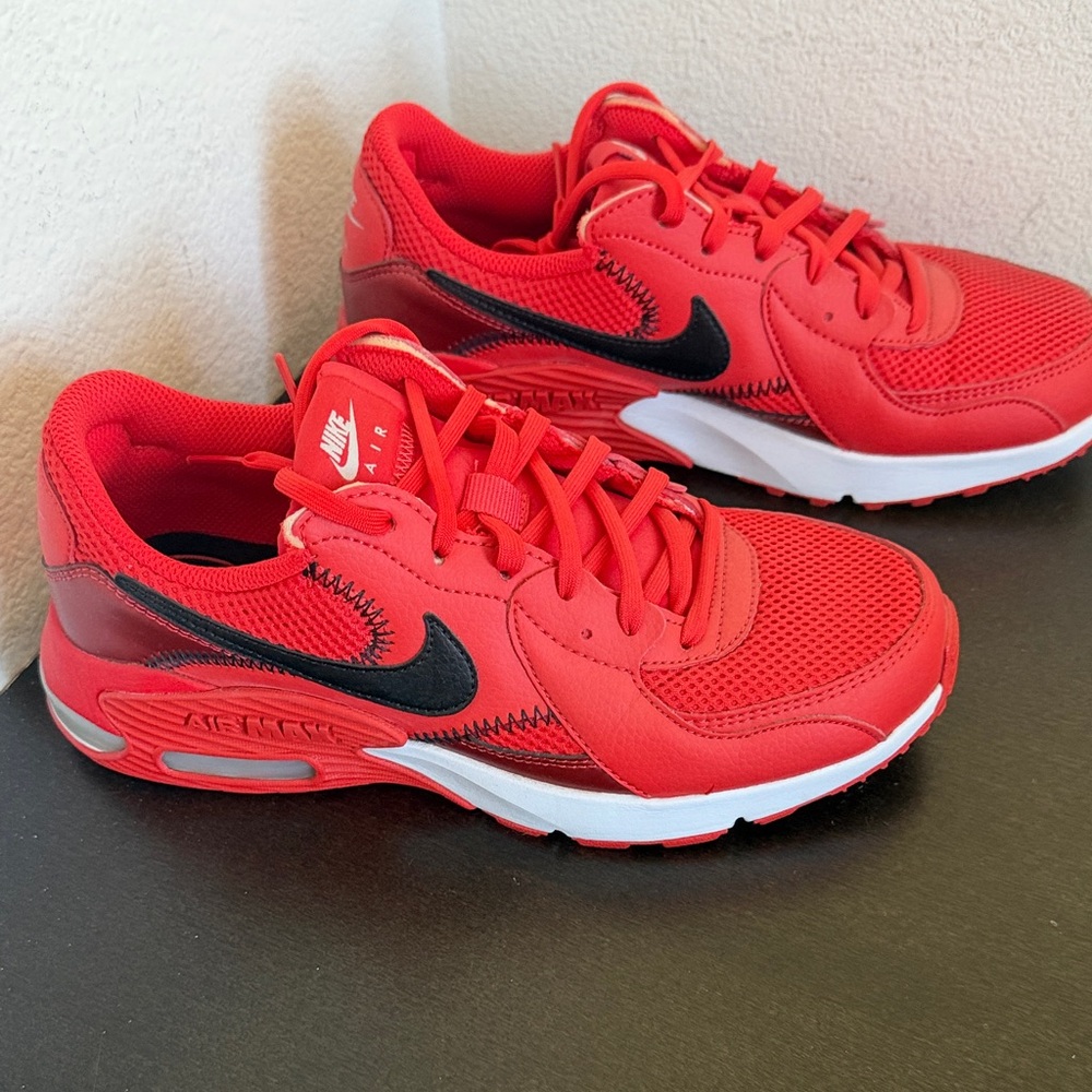 Nike Air Max Excee Red Women's Air Sneakers with Black Swoosh. - Picture 2 of 12